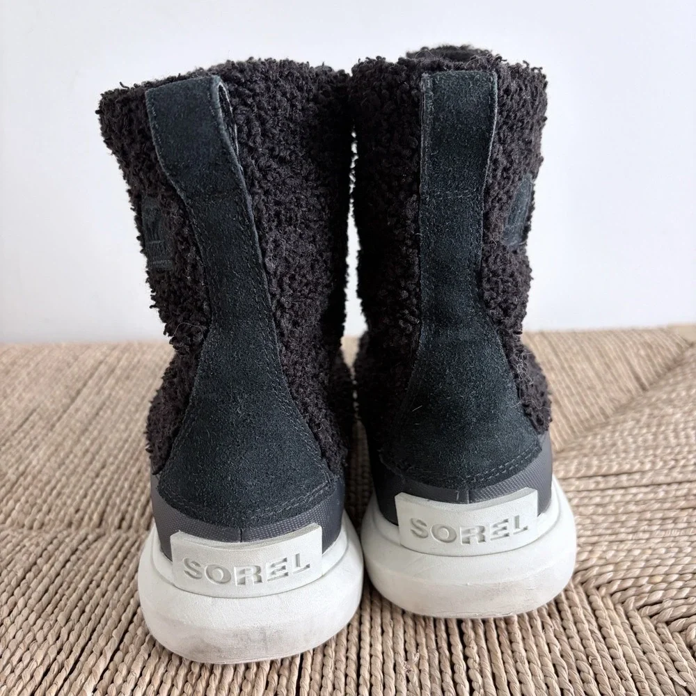 Sorel Explorer II Joan Cozy Black / Tea Light NL4455-011 Women Sz 8 Gorpcore